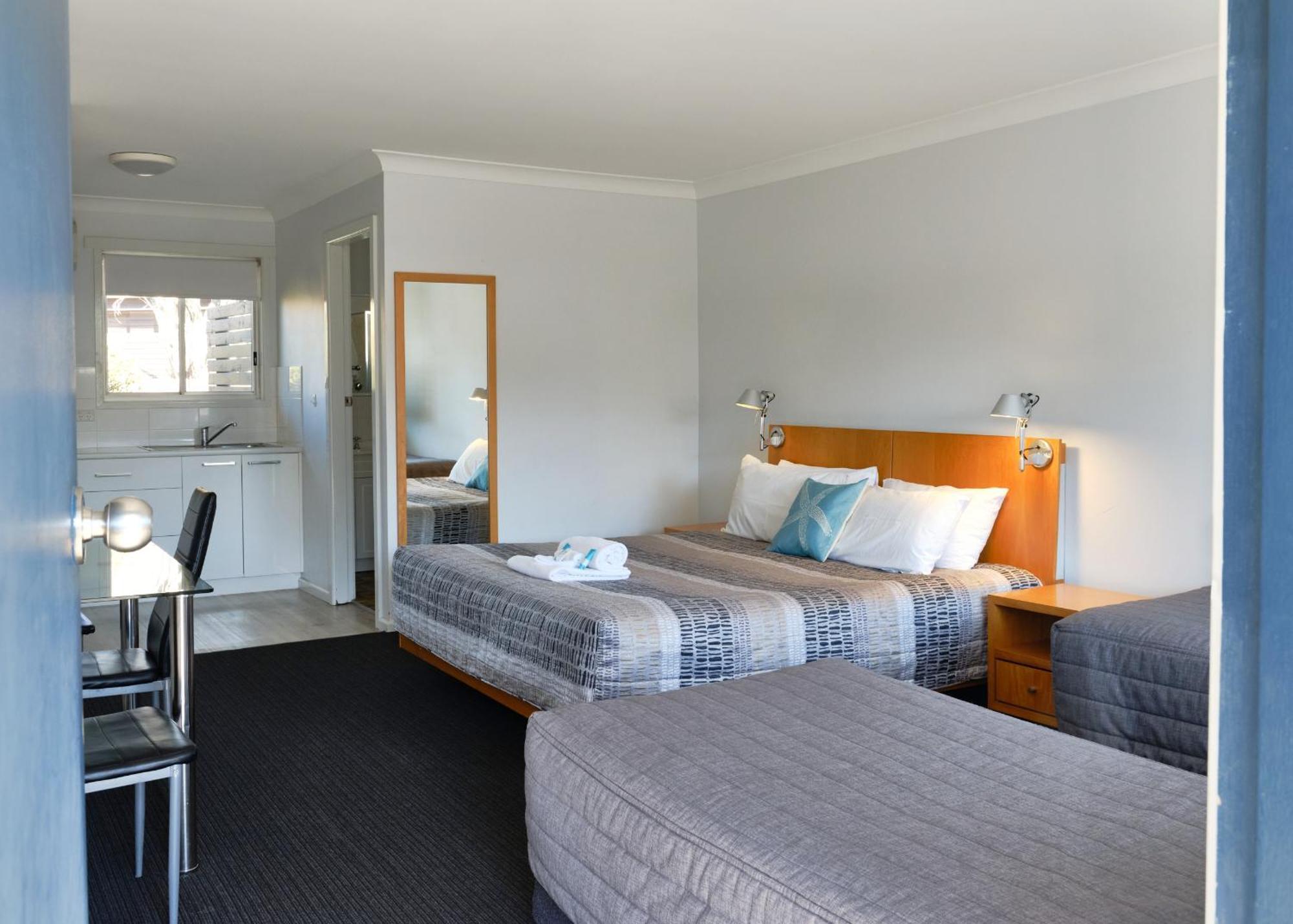 Culburra Beach Motel Экстерьер фото
